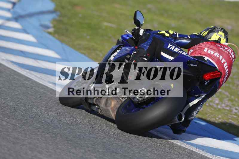 /Archiv-2025/01 24.-27.01.2025 Moto Center Thun Jerez/rot-red/backside